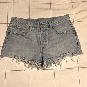 Levi 501 w30 button fly denim shorts
